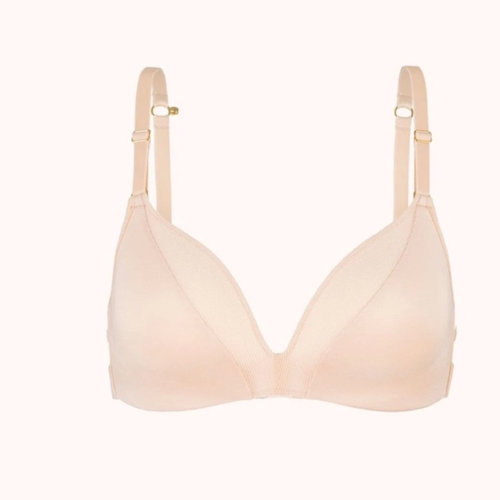 Lively All-Day Deep V No-Wire Bra